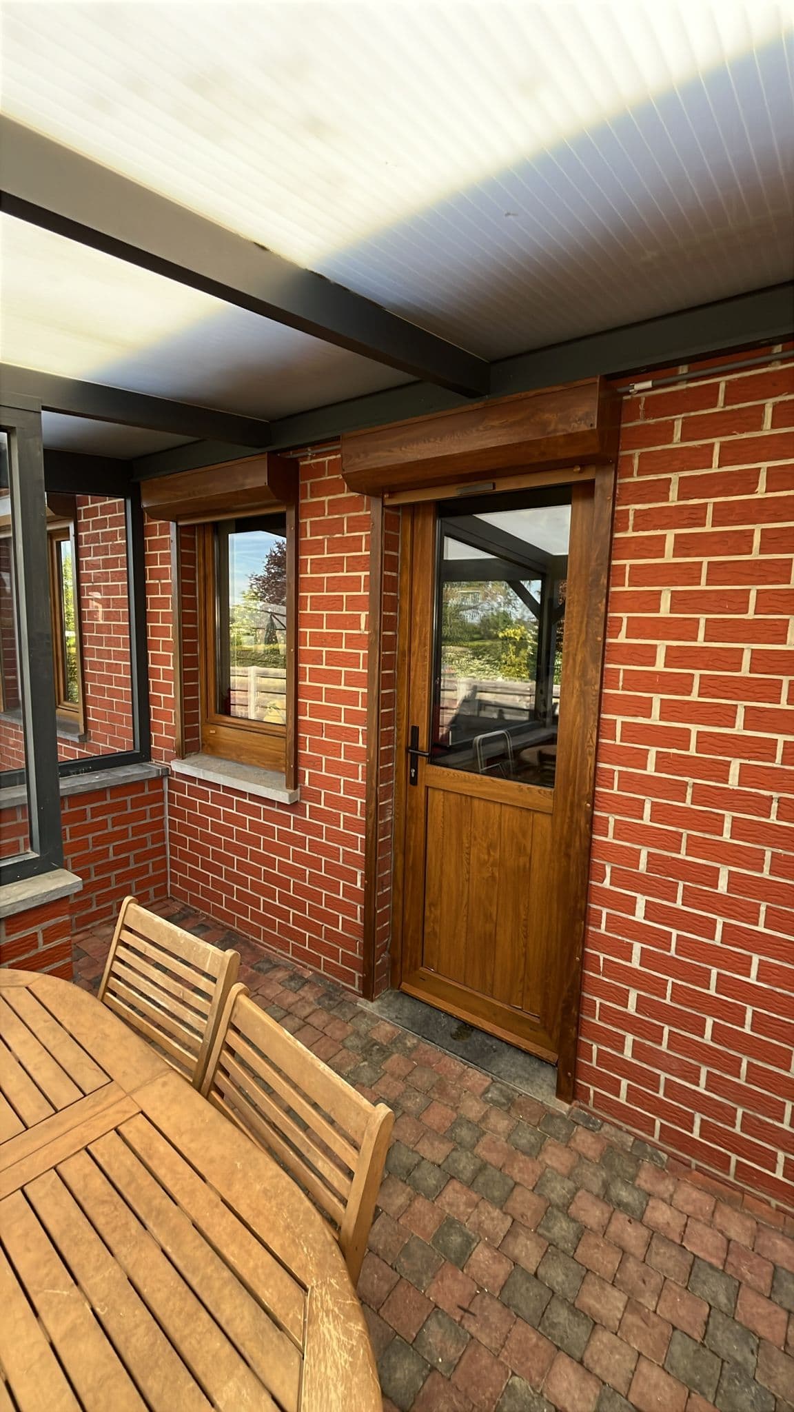 VOLET SOLAIRE SOMFY BRUN